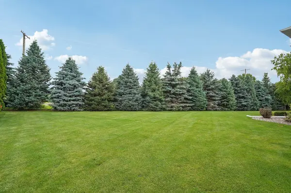 1200 Stone Edge Court, Waunakee, WI 53597