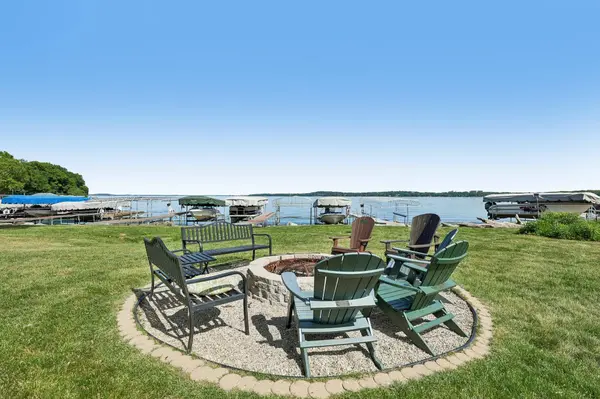 2809 Century Harbor Road, Middleton, WI 53562