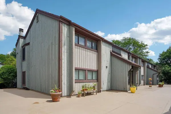 2809 Century Harbor Road, Middleton, WI 53562