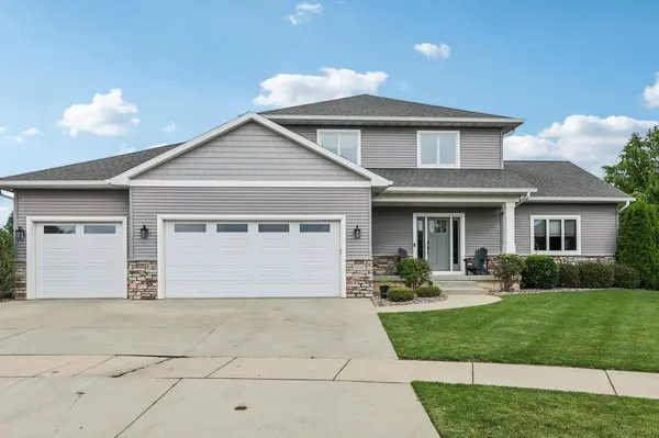 1200 Stone Edge Court, Waunakee, WI 53597