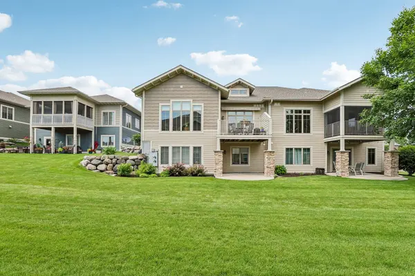 9007 Royal Oaks Circle, Madison, WI 53593