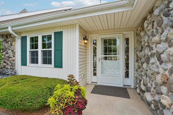 5652 Steeplechase Drive, Waunakee, WI 53597
