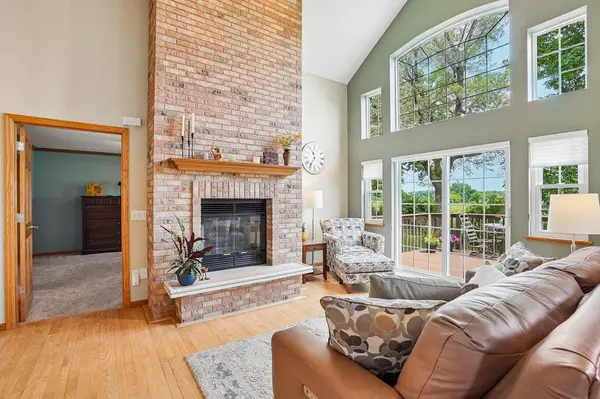 5652 Steeplechase Drive, Waunakee, WI 53597
