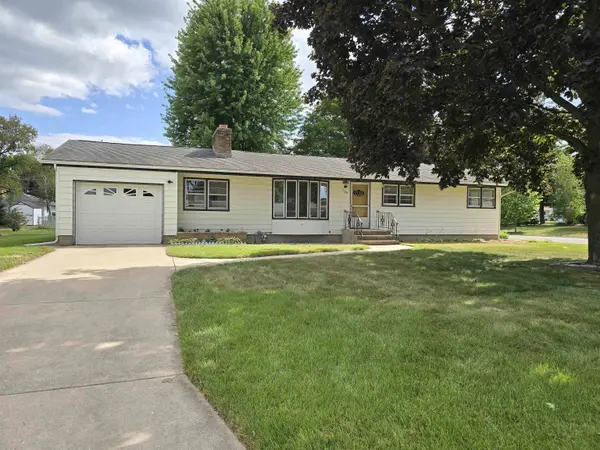 520 6th Street, Waunakee, WI 53597