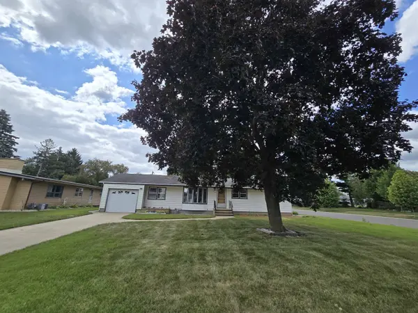 520 6th Street, Waunakee, WI 53597