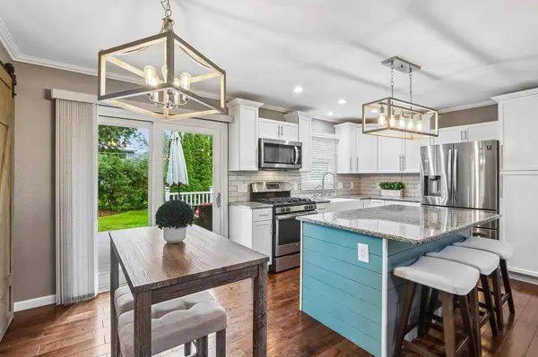 5594 Lavin Way, Waunakee, WI 53597