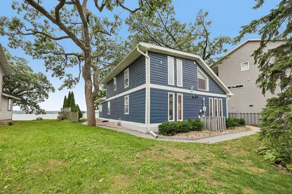 2946 Waubesa Avenue, Madison, WI 53711
