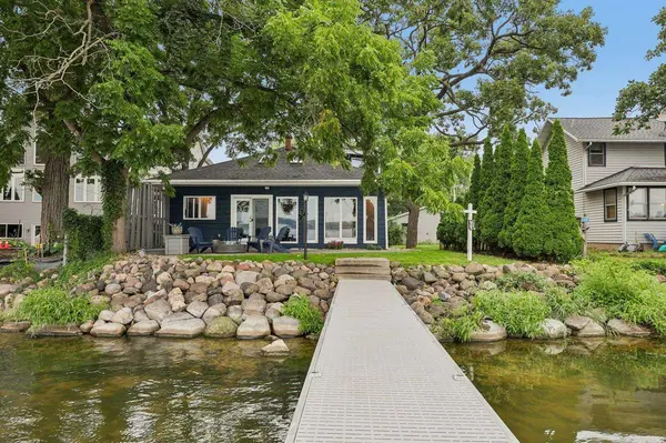2946 Waubesa Avenue, Madison, WI 53711