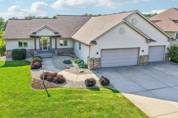6487 Harvest Moon Court, Waunakee, WI 53597