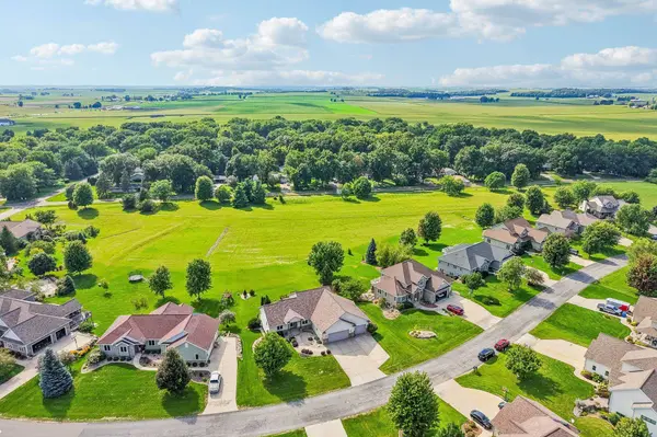 6487 Harvest Moon Court, Waunakee, WI 53597