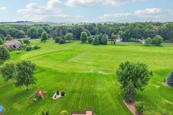 6487 Harvest Moon Court, Waunakee, WI 53597