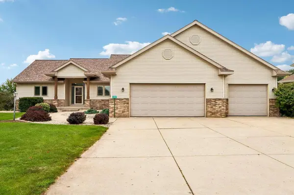 6487 Harvest Moon Court, Waunakee, WI 53597