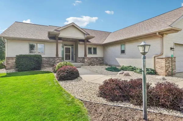 6487 Harvest Moon Court, Waunakee, WI 53597
