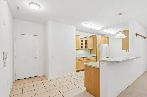 69 Cherokee Circle #103, Madison, WI 53704
