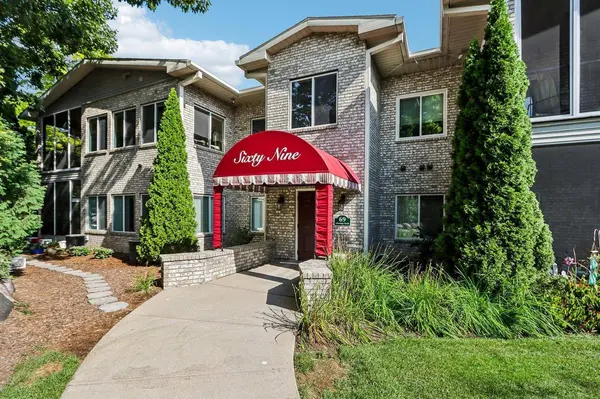 69 Cherokee Circle #103, Madison, WI 53704