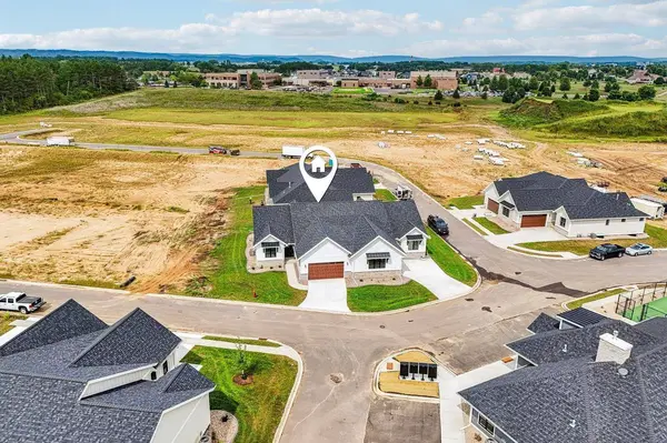 2415 Bluestem Crossing #Lot2, Prairie Du Sac, WI 53578