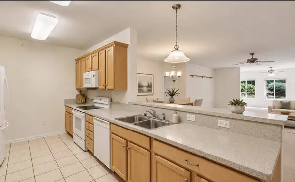 69 Cherokee Circle, Madison, WI 53704