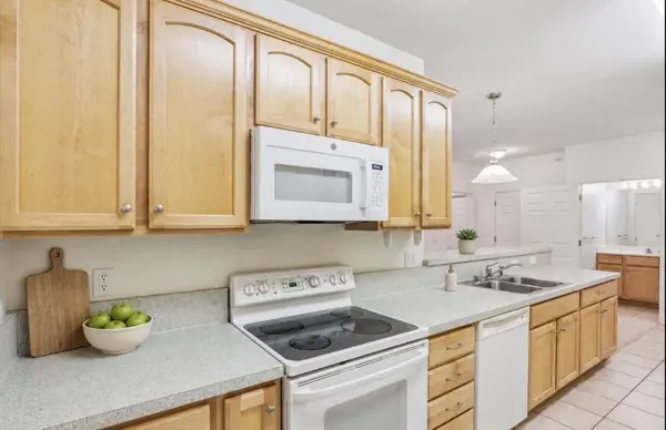 69 Cherokee Circle, Madison, WI 53704