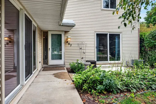 867 Henry Street, Waunakee, WI 53597