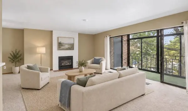 6302 Mineral Point Road #213, Madison, WI 53705