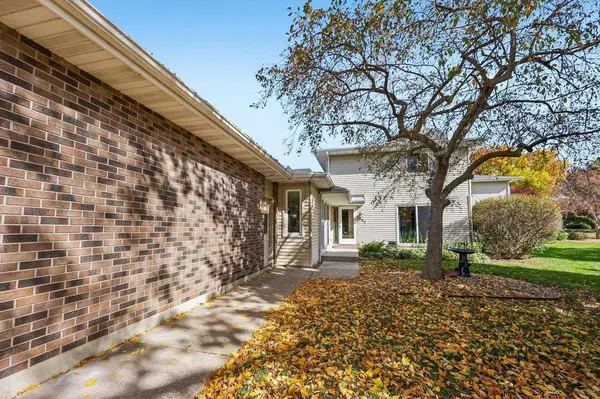 867 Henry Street, Waunakee, WI 53597
