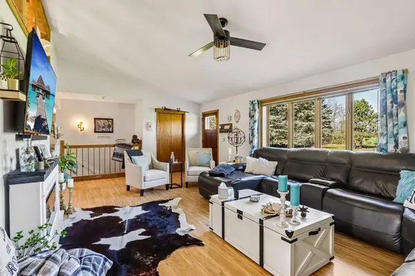 W8127 Dumke Road, Portage, WI 53901