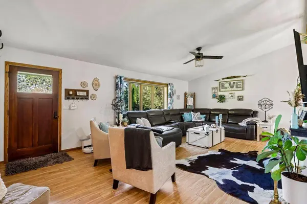 W8127 Dumke Road, Portage, WI 53901