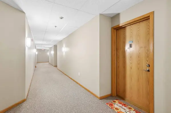301 Harbour Town Drive #330, Madison, WI 53717