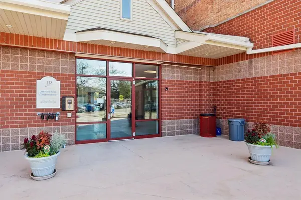 301 Harbour Town Drive #330, Madison, WI 53717
