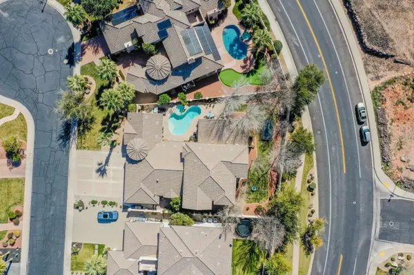 470 N COUNTRY LN #11, Santa Clara, UT 84765