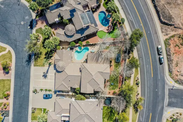 470 N Country LN #11, Santa Clara, UT 84765
