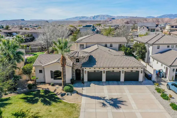 470 N Country LN #11, Santa Clara, UT 84765
