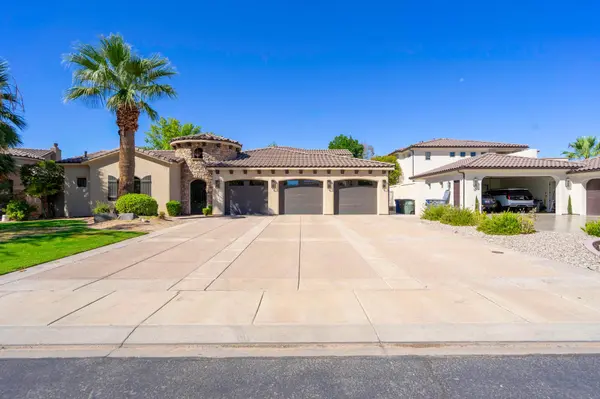 470 N Country LN #11, Santa Clara, UT 84765
