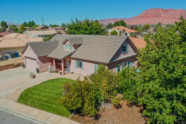3450 Adobe DR, Santa Clara, UT 84765