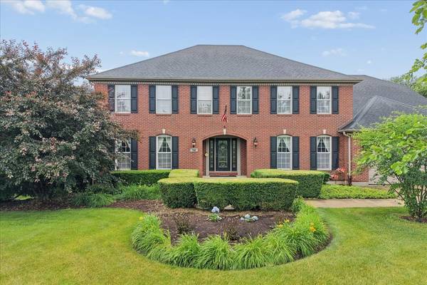 740 Fairway Ln, Sycamore, IL 60178-2311