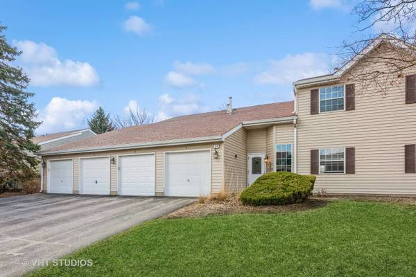 20 Gant CIR #A, Streamwood, IL 60107