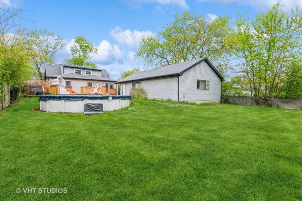 1629 Larry LN, Glendale Heights, IL 60139