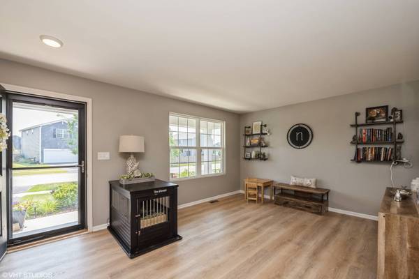 1311 Bayberry CIR, Pingree Grove, IL 60140