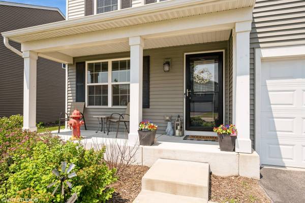 1311 Bayberry CIR, Pingree Grove, IL 60140