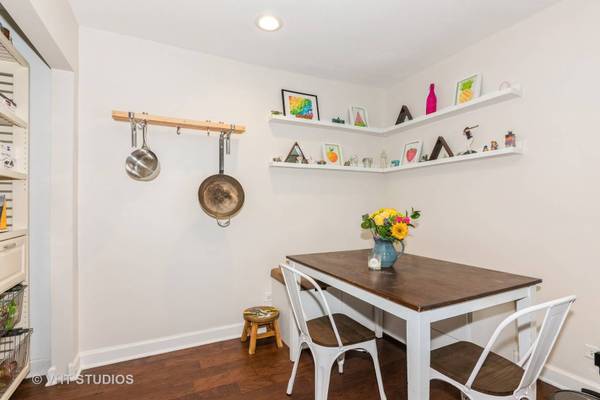 2N617 Virginia AVE, Glen Ellyn, IL 60137