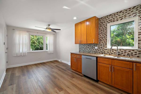 7038 W 114th PL, Worth, IL 60482