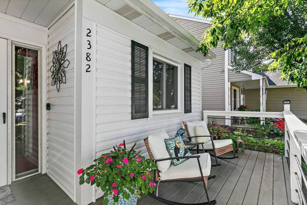 2382 Blue Spruce LN, Aurora, IL 60502