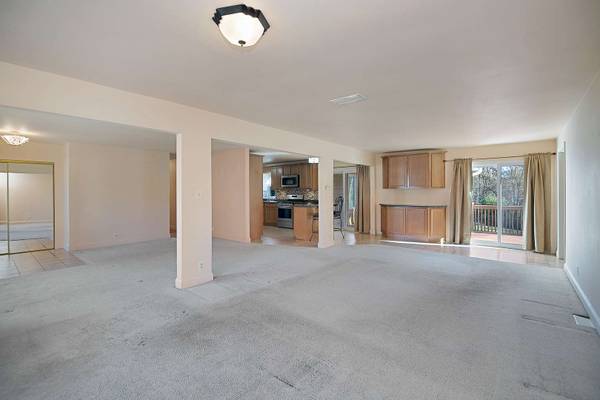 2N603 Virginia AVE, Glen Ellyn, IL 60137