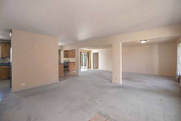 2N603 Virginia AVE, Glen Ellyn, IL 60137