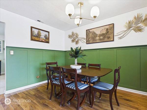 113 W Brandon CT #E31, Palatine, IL 60067