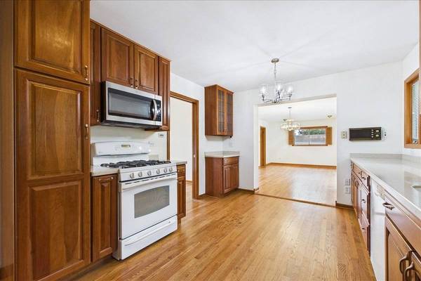 Glen Ellyn, IL 60137