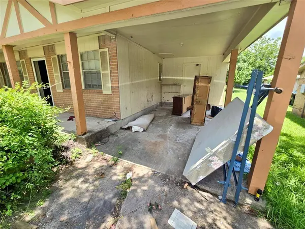 409 S 5th Street, Crandall, TX 75114