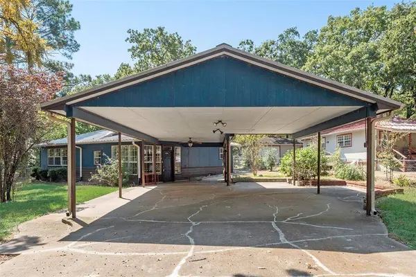 111 Dogwood Trail, Gun Barrel City, TX 75156