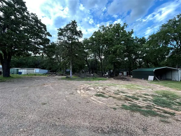 000 Red Bud Road, Gun Barrel City, TX 75156