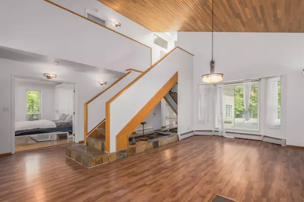 23236 130 AVE, Maple Ridge, BC V2X 4S6